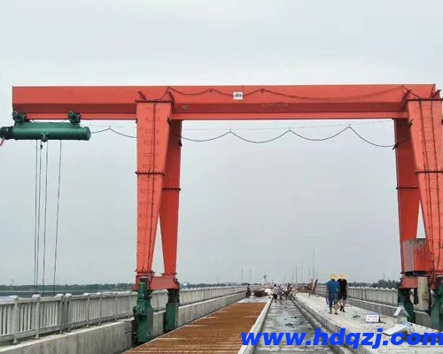 輪胎式起重機在建筑工地中的應用價值是什么？